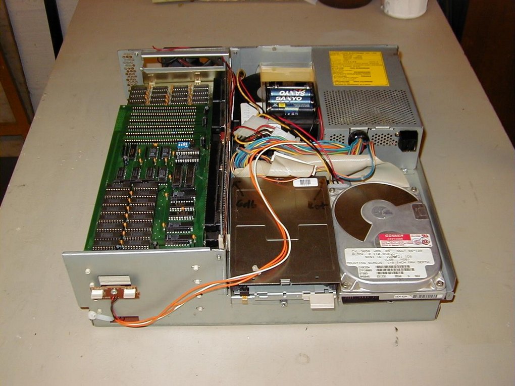 442876250nitnoc_fs.jpg